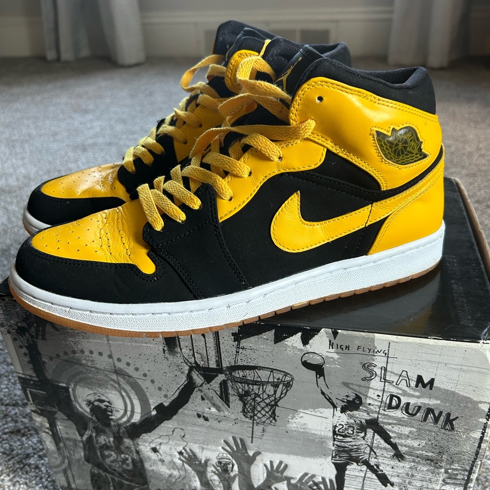 Nike Air Jordan 1 New Love Sneakers